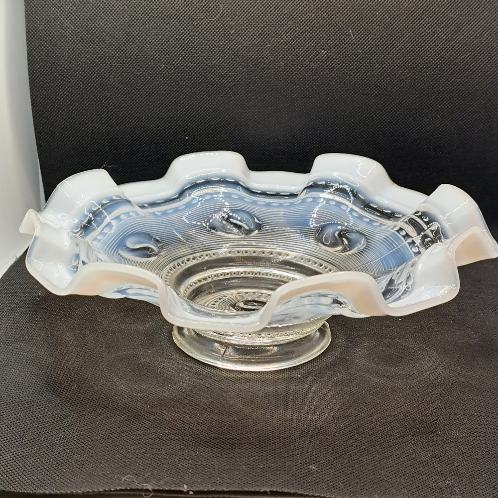 ANTIQUE JEFFERSON "ASTRO" OPALESCENT FOOTED BOWL RUFFLED EDGE CLEAR & WHITE